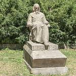 Kolín - památník Jana Amose Komenského, boční pohled (2018)