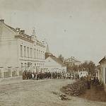 Křečhoř - škola (kolem roku 1920)
