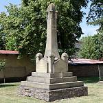 Hlízov - památník padlým v 1. světové válce od jihovýchodu (2017)