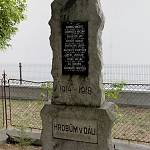 Hradišťko I - památník padlým, čelní pohled (2017)