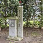 Radim - památník Rudé armádě, boční pohled (2024)