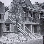 Kolín - domy v ulici Horského po náletu (1945)