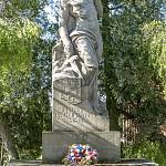 Radovesnice II - památník padlým v 1. světové válce, celek (2018)