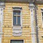 Kolín - Jiráskovo náměstí, dům čp. 389, detail fasády (2018)