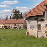 Týnice - hospodářský dvůr (2022)