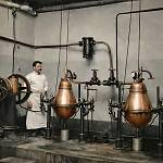 Kolín - továrna Kolinea (sbírka Vladimír Serbus, kolorováno Radek Kohoutek)