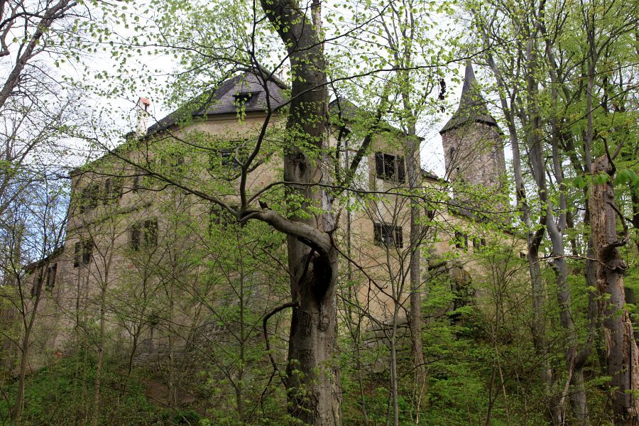 Roštejn - pohled na hrad od východu