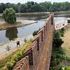 Nymburk, hradby a Labe