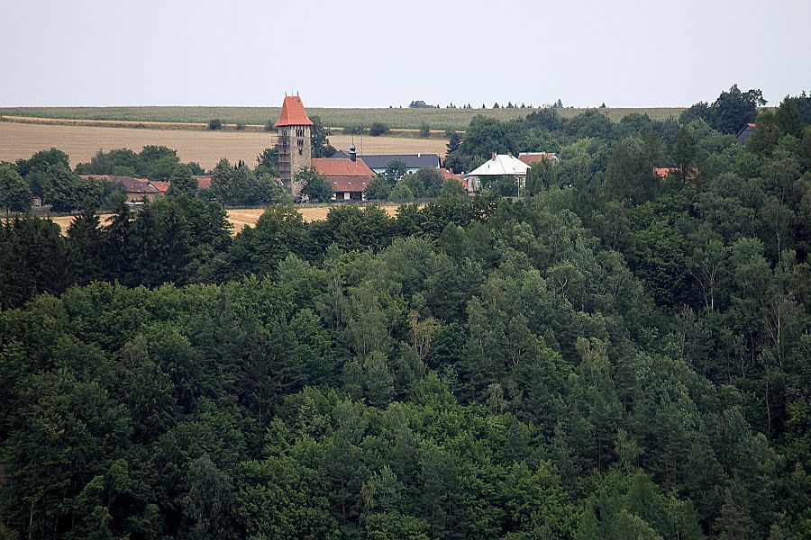 Dálkový pohled na Chřenovice